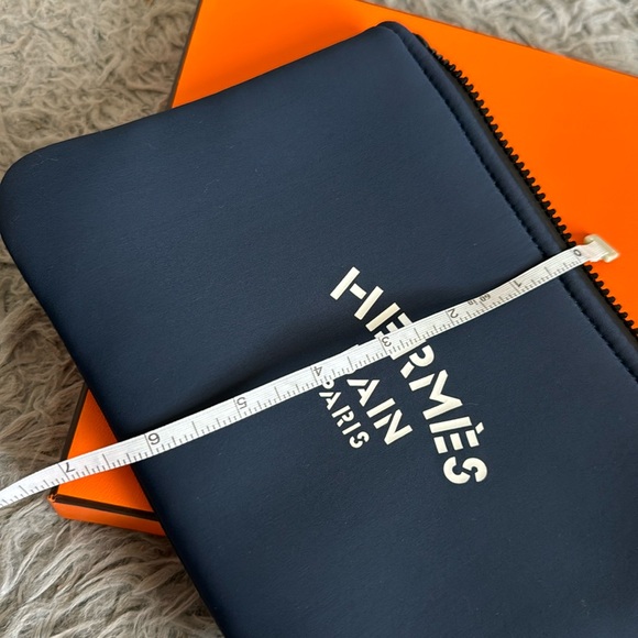 Hermes - Picture 17 of 17